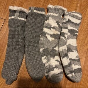 Like new ladies bench sock slippers size 6-7-8